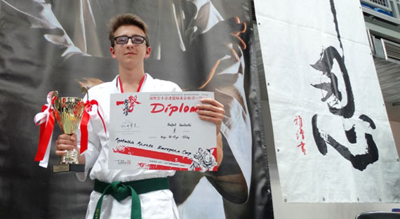 PUCHAR EUROPY W KARATE KYOKUSHIN